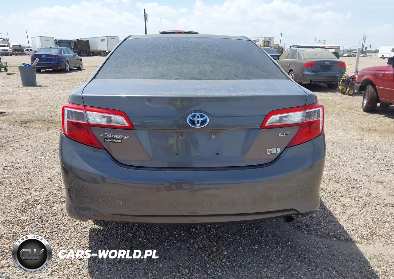 2013 Toyota Camry Hybrid Le VIN:4T1BD1FK1DU093388 - 17