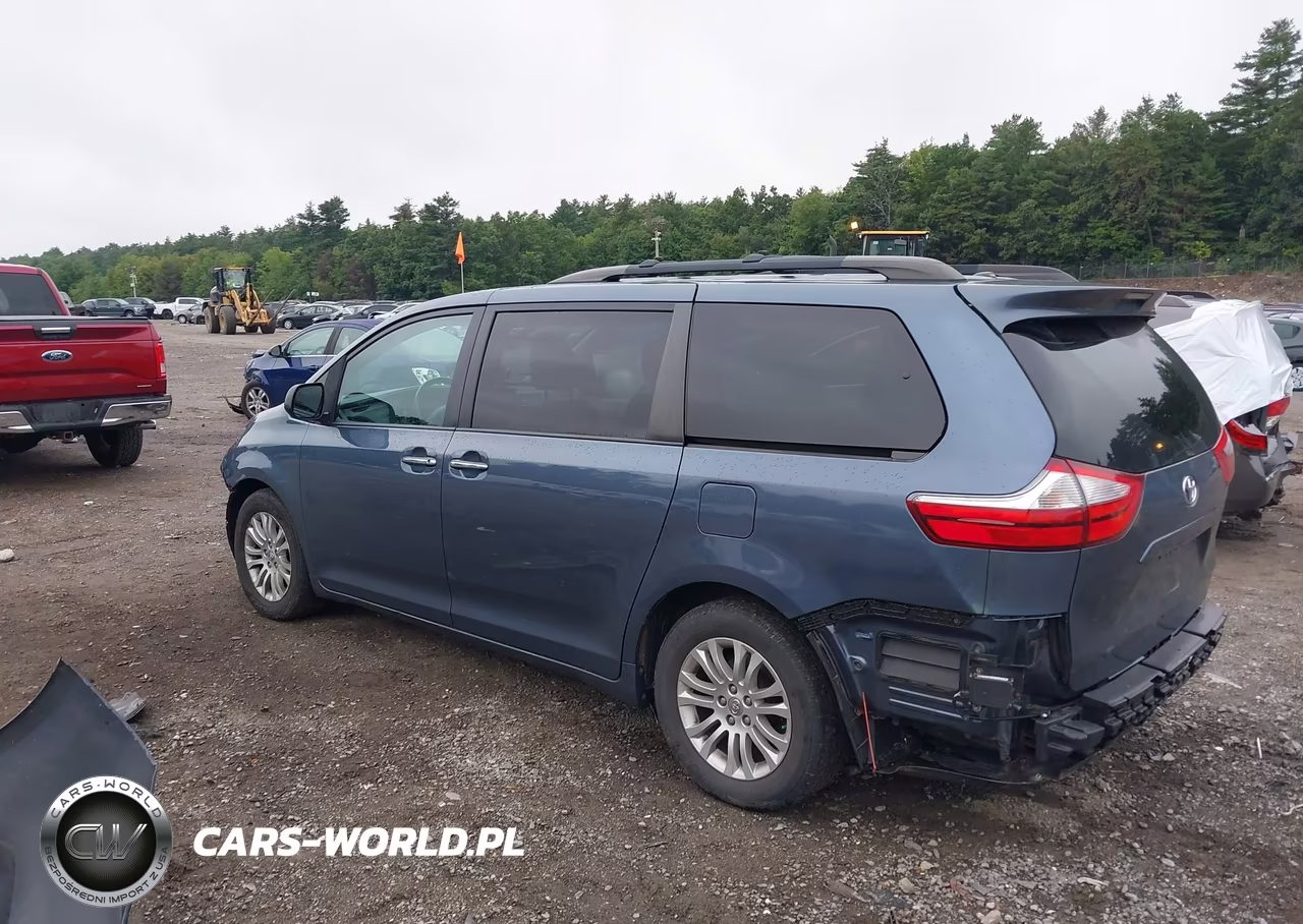 2015 Toyota Sienna Xle 8 Passenger VIN:5TDYK3DC3FS683417 - 3