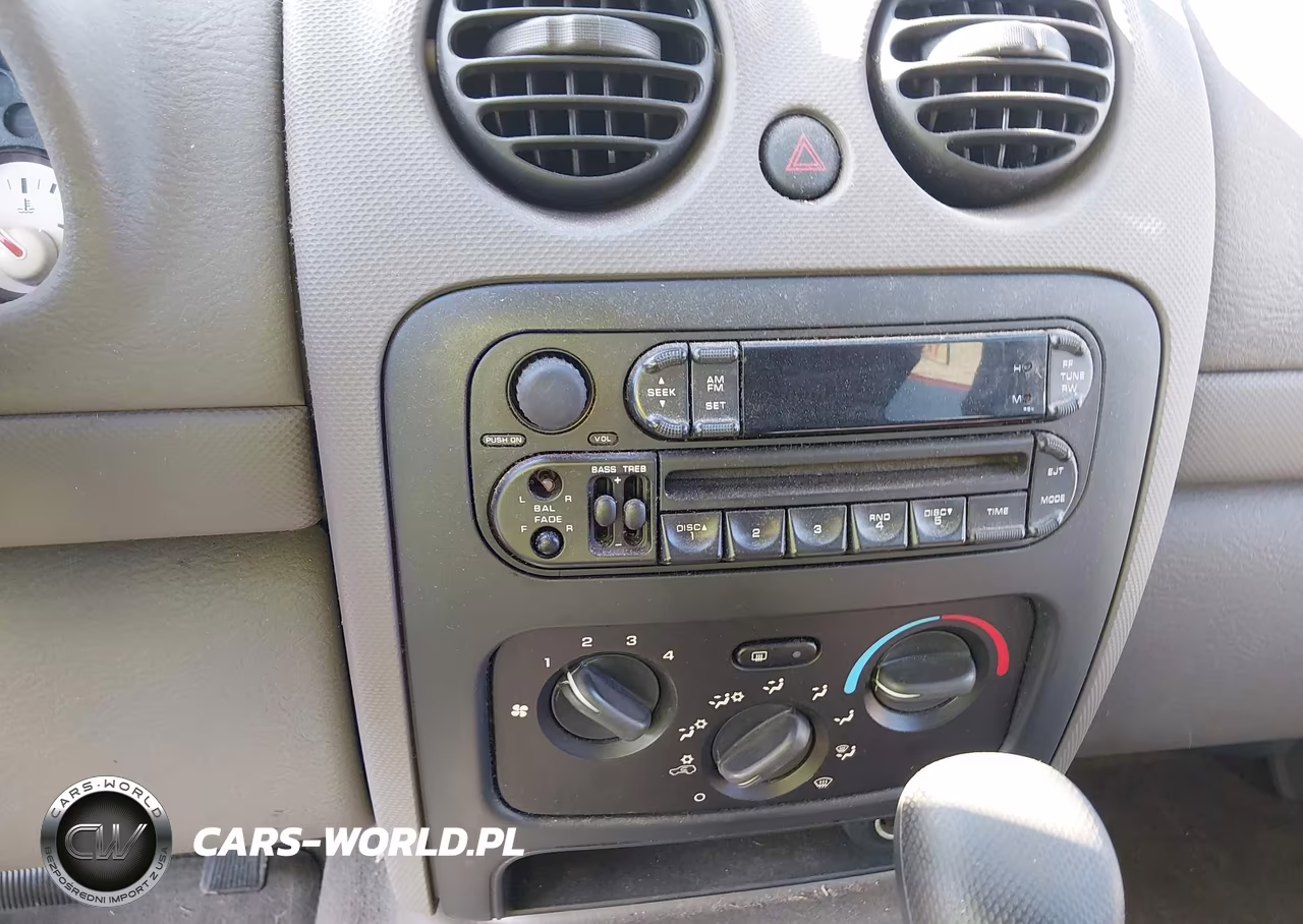 2003 Jeep Liberty Sport VIN:1J4GK48KX3W711223 - 13