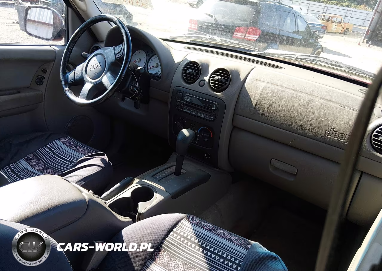 2003 Jeep Liberty Sport VIN:1J4GK48KX3W711223 - 14