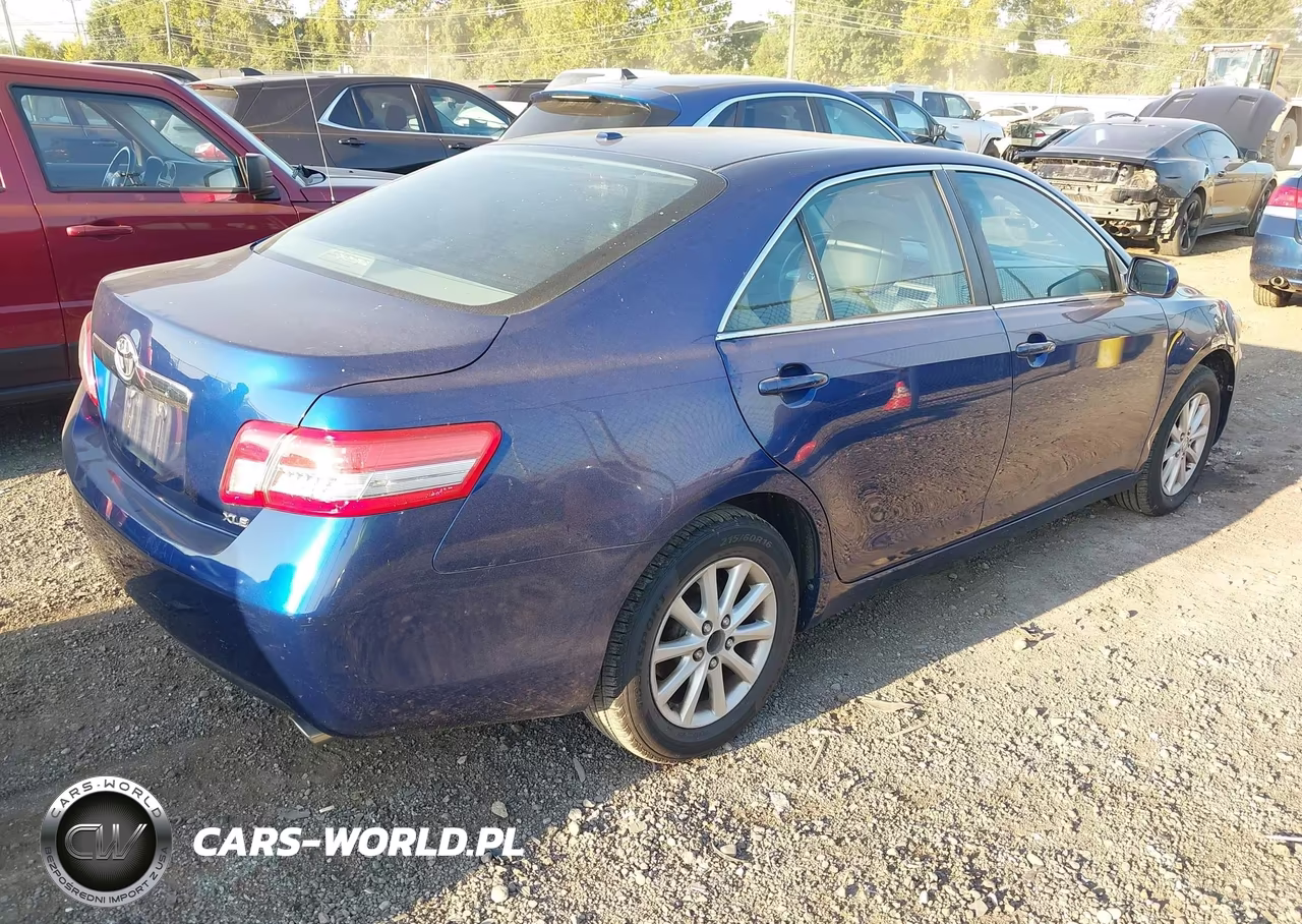 2011 Toyota Camry Xle VIN:4T4BF3EKXBR154117 - 4