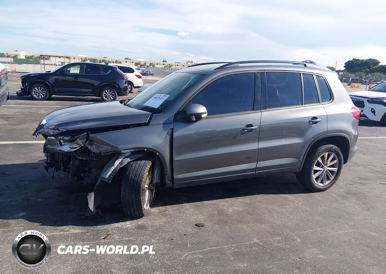 2018 Volkswagen Tiguan Limited 2.0T VIN:WVGAV7AX1JK003470 - 2