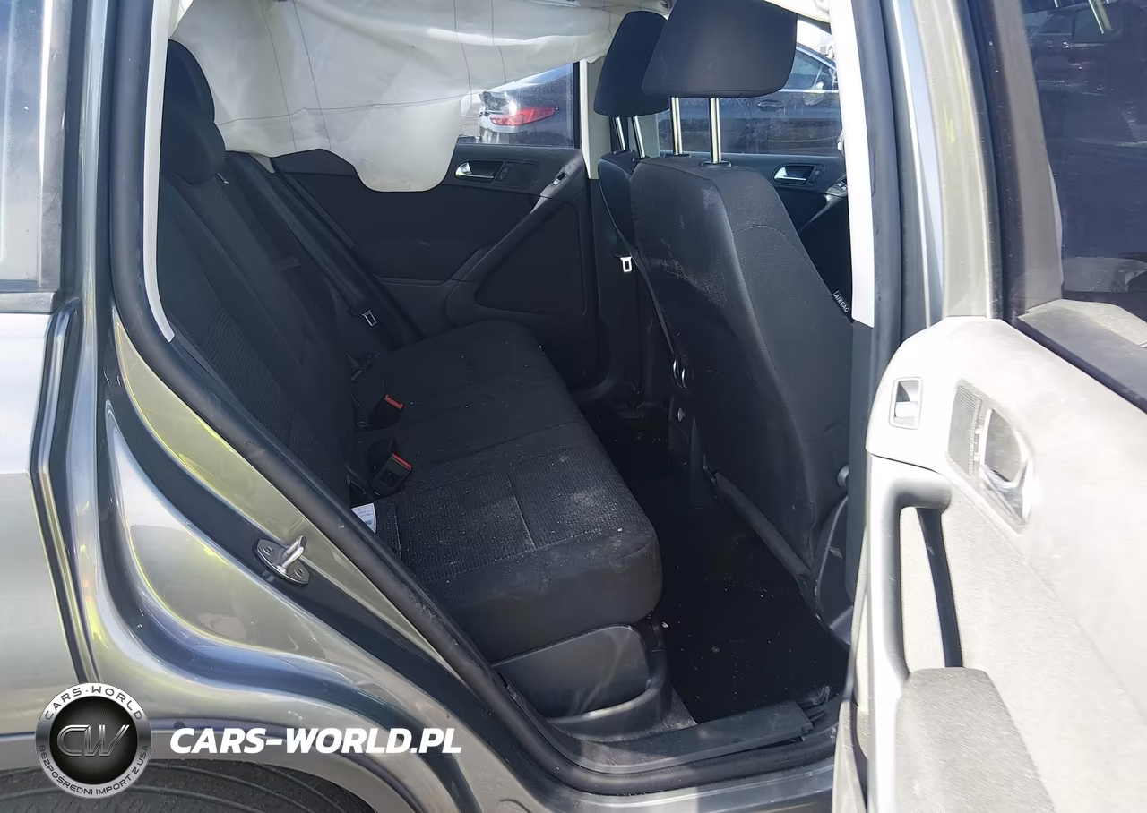 2018 Volkswagen Tiguan Limited 2.0T VIN:WVGAV7AX1JK003470 - 8