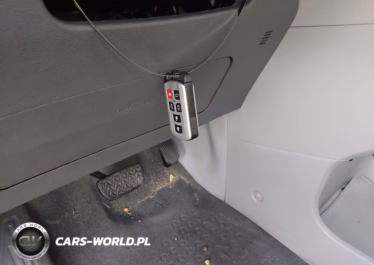 2017 Toyota Sienna Xle 8 Passenger VIN:5TDYZ3DC1HS865292 - 11