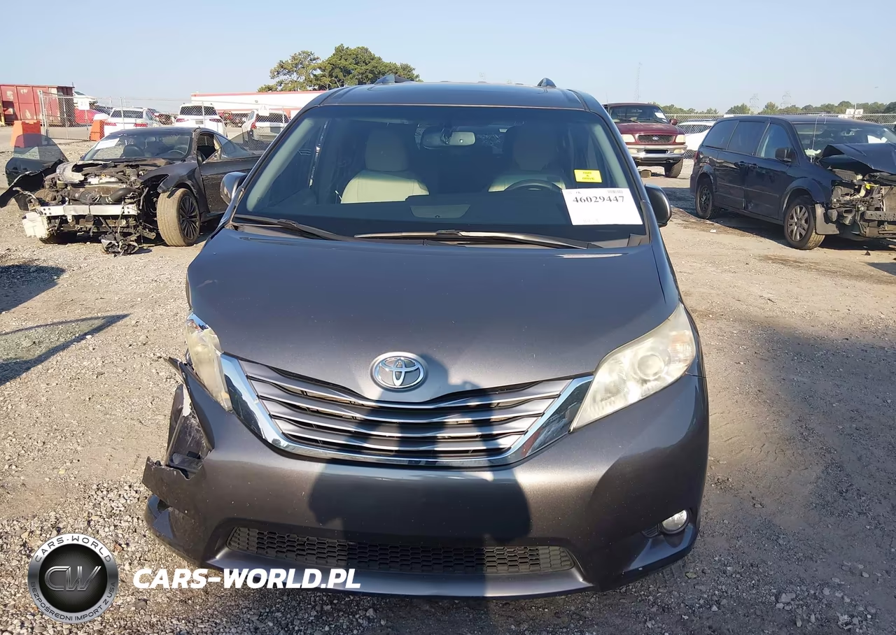 2017 Toyota Sienna Xle 8 Passenger VIN:5TDYZ3DC1HS865292 - 12
