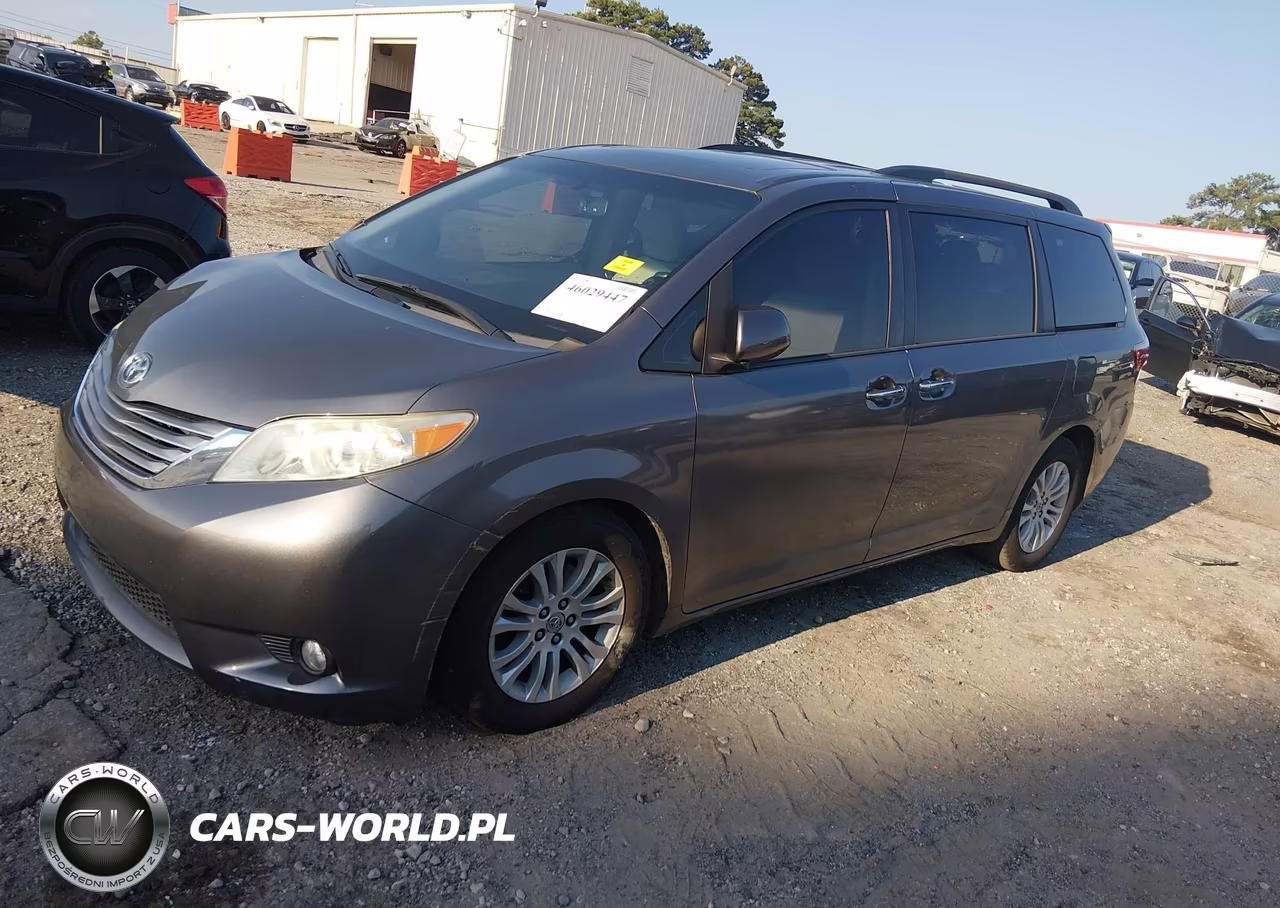 2017 Toyota Sienna Xle 8 Passenger VIN:5TDYZ3DC1HS865292 - 2