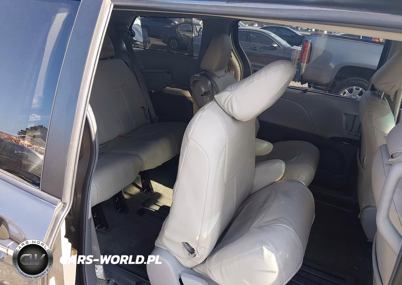 2017 Toyota Sienna Xle 8 Passenger VIN:5TDYZ3DC1HS865292 - 8