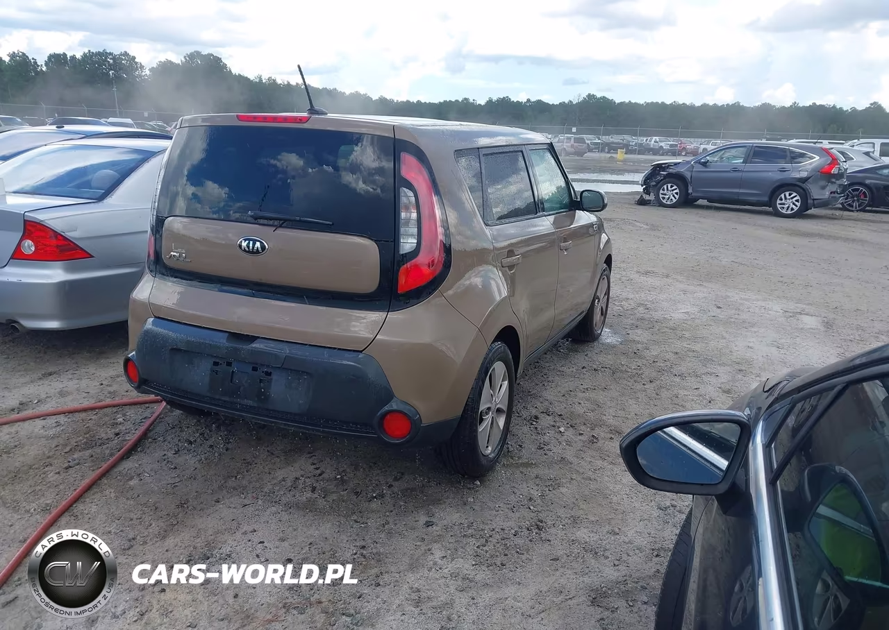 2015 Kia Soul VIN:KNDJN2A28F7200884 - 4
