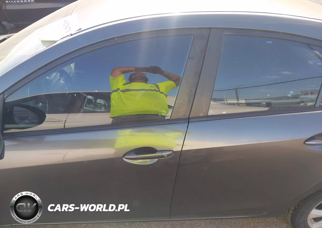 2011 Mazda 3 I VIN:JM1BL1VFXB1385955 - 14