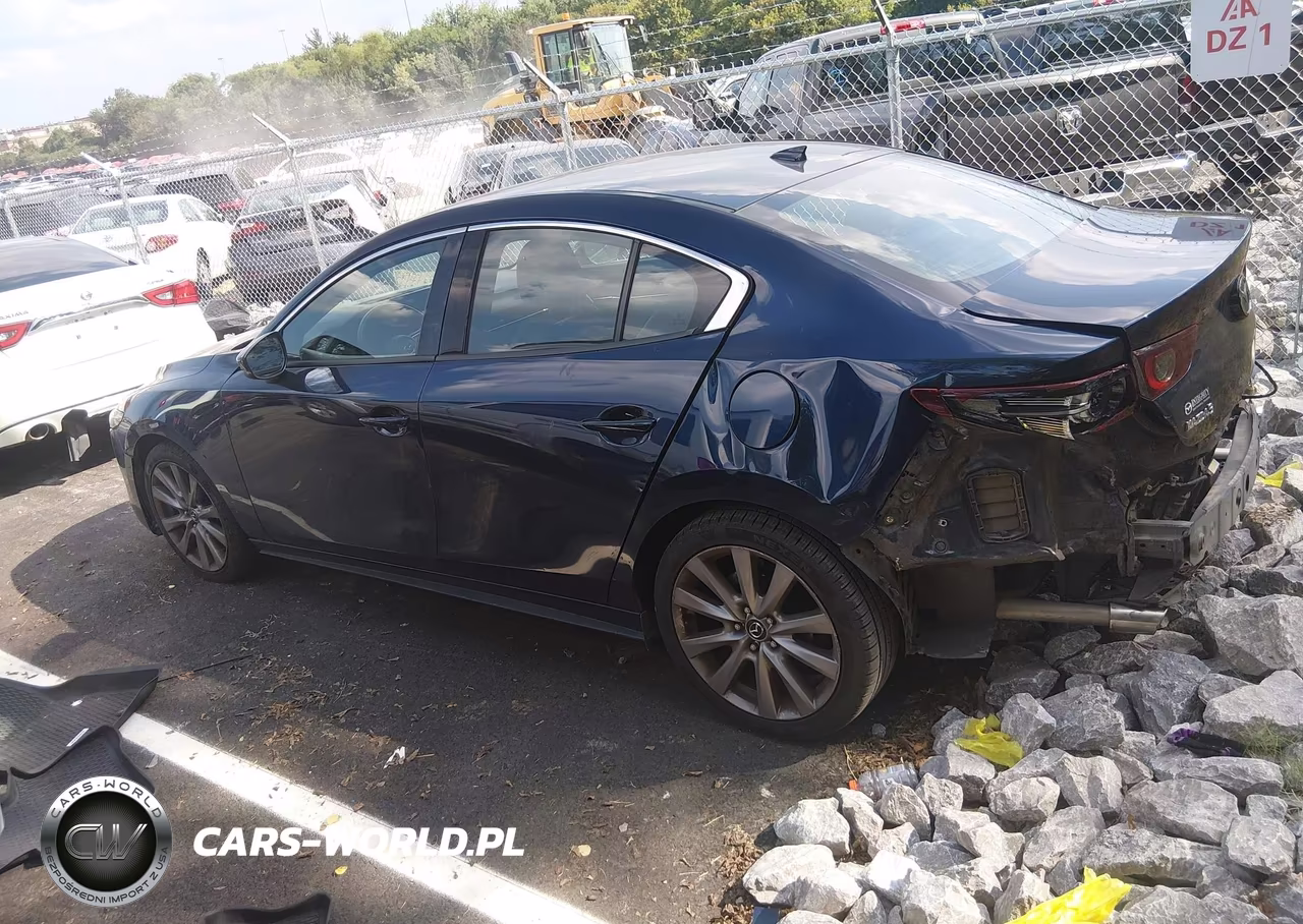 2019 Mazda Mazda3 Premium Package VIN:3MZBPAEMXKM101808 - 15