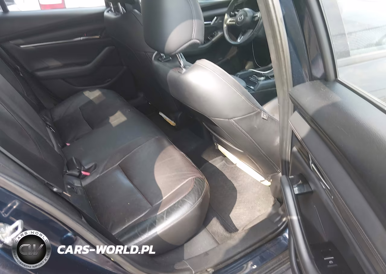 2019 Mazda Mazda3 Premium Package VIN:3MZBPAEMXKM101808 - 8