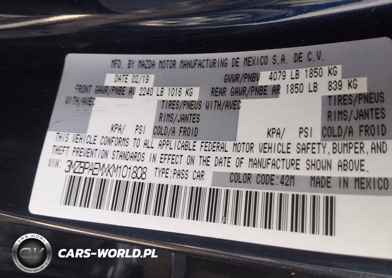 2019 Mazda Mazda3 Premium Package VIN:3MZBPAEMXKM101808 - 9