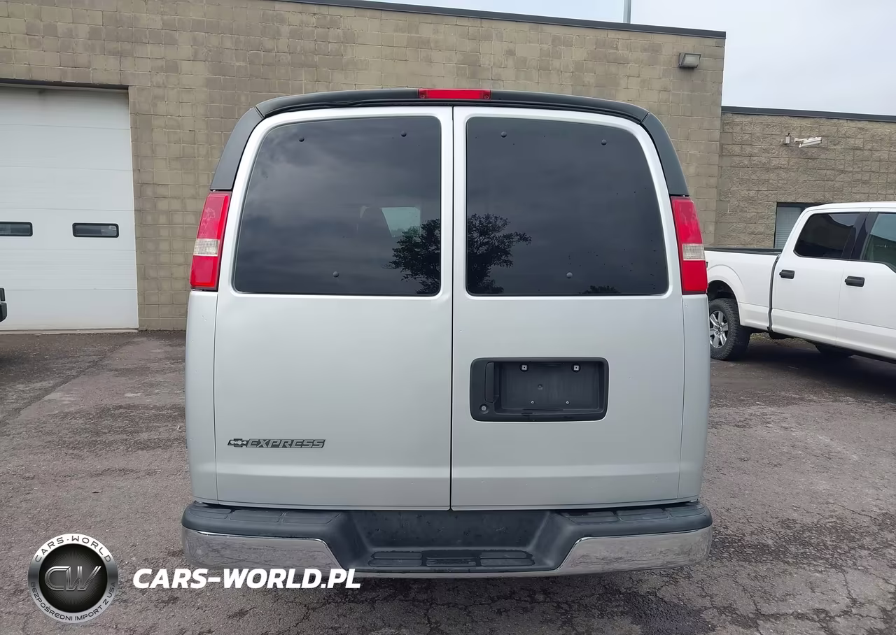 2017 Chevrolet Express 3500 Lt VIN:1GAZGPFF5H1100648 - 16