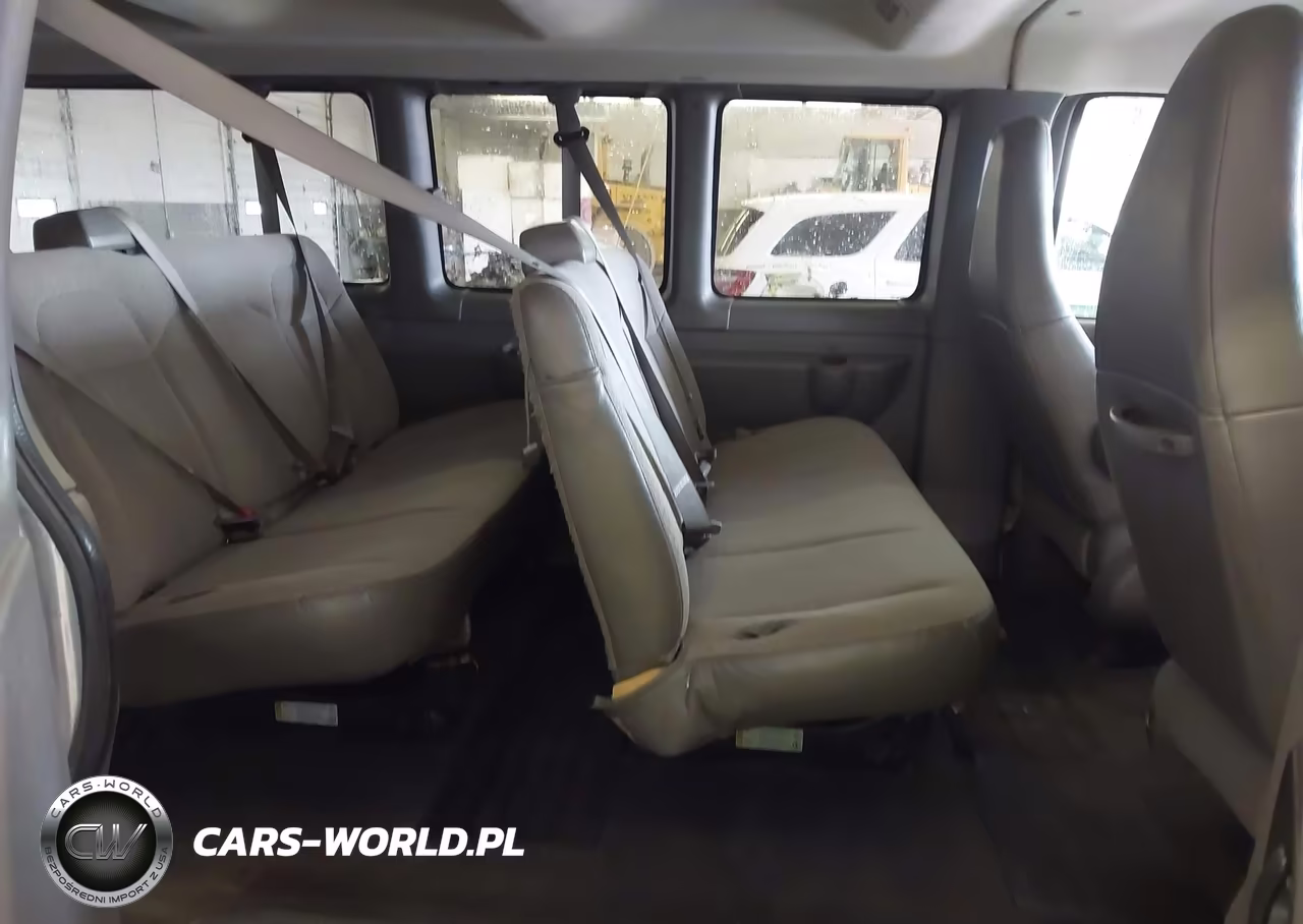 2017 Chevrolet Express 3500 Lt VIN:1GAZGPFF5H1100648 - 8