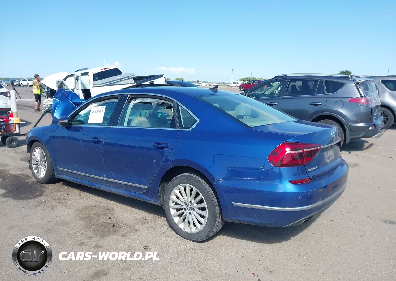 2017 Volkswagen Passat 1.8T Se VIN:1VWBT7A32HC050357 - 3