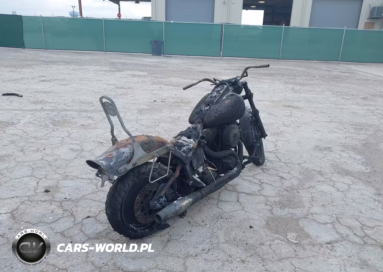 1999 Harley-Davidson Fxst Custom VIN:1HD1BKL18XY050895 - 4