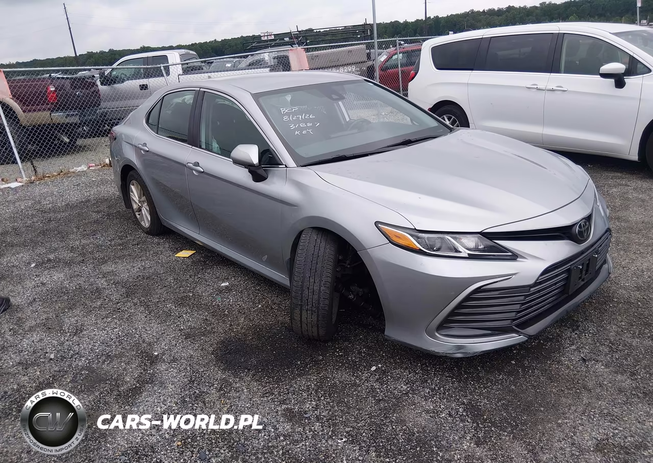 2023 Toyota Camry Le