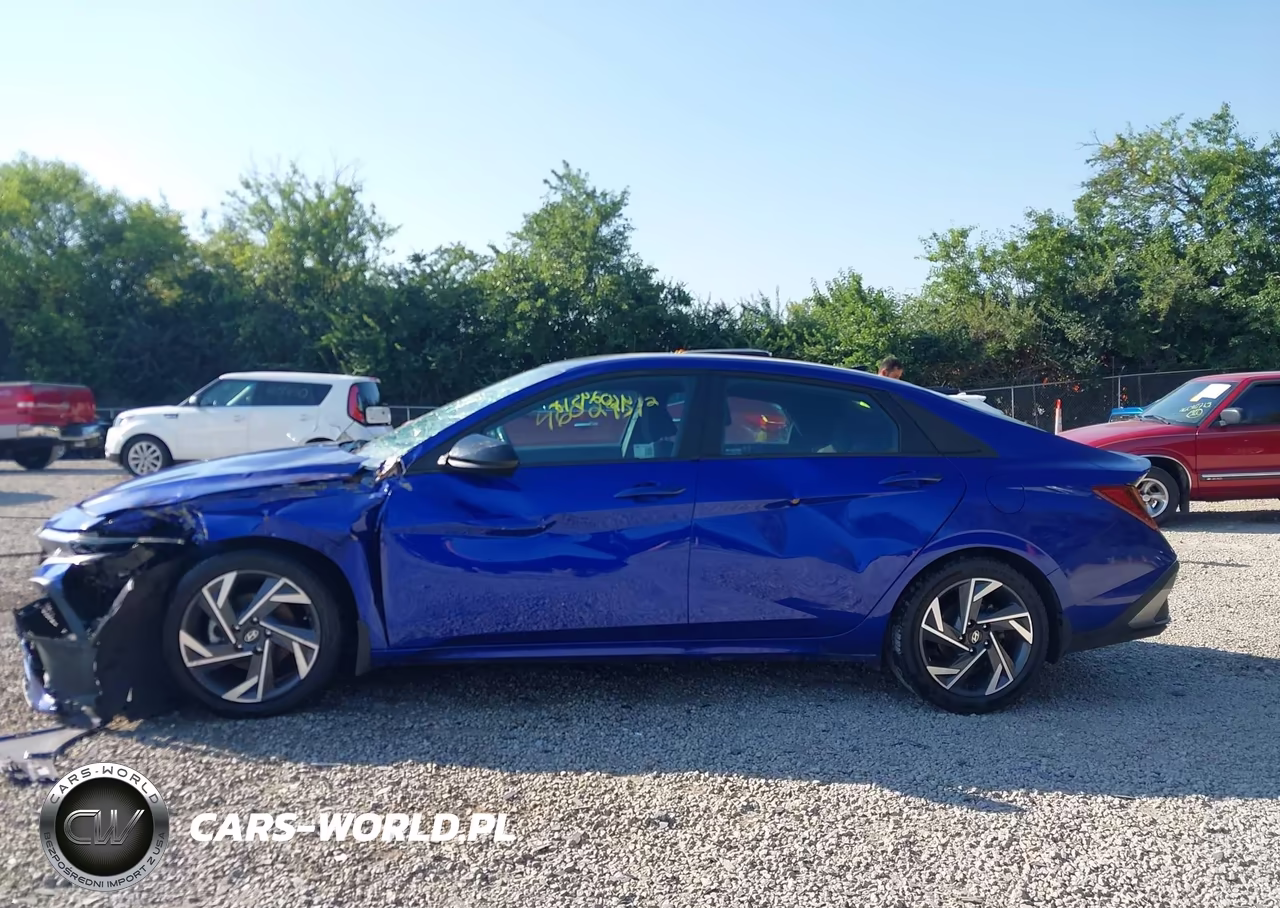 2025 Hyundai Elantra Sel Sport VIN:KMHLM4DG5SU865926 - 14