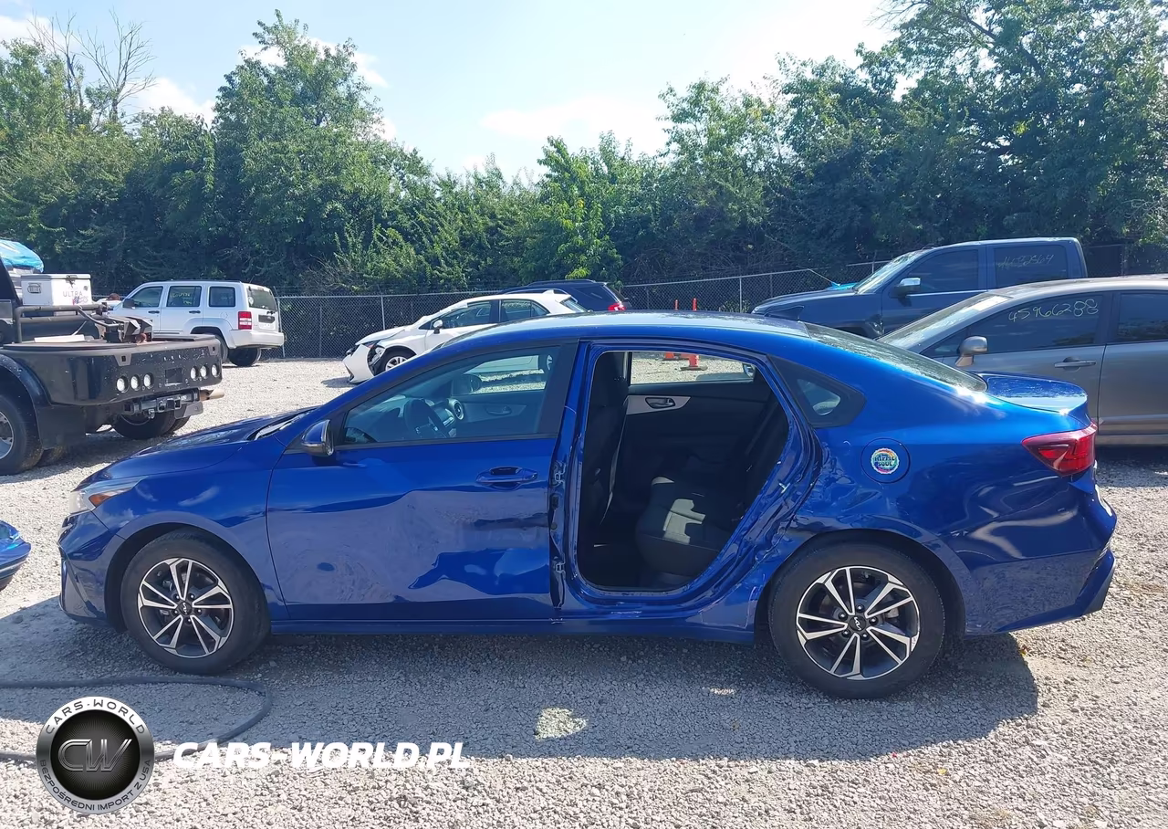 2024 Kia Forte Lxs VIN:3KPF24AD9RE736811 - 15