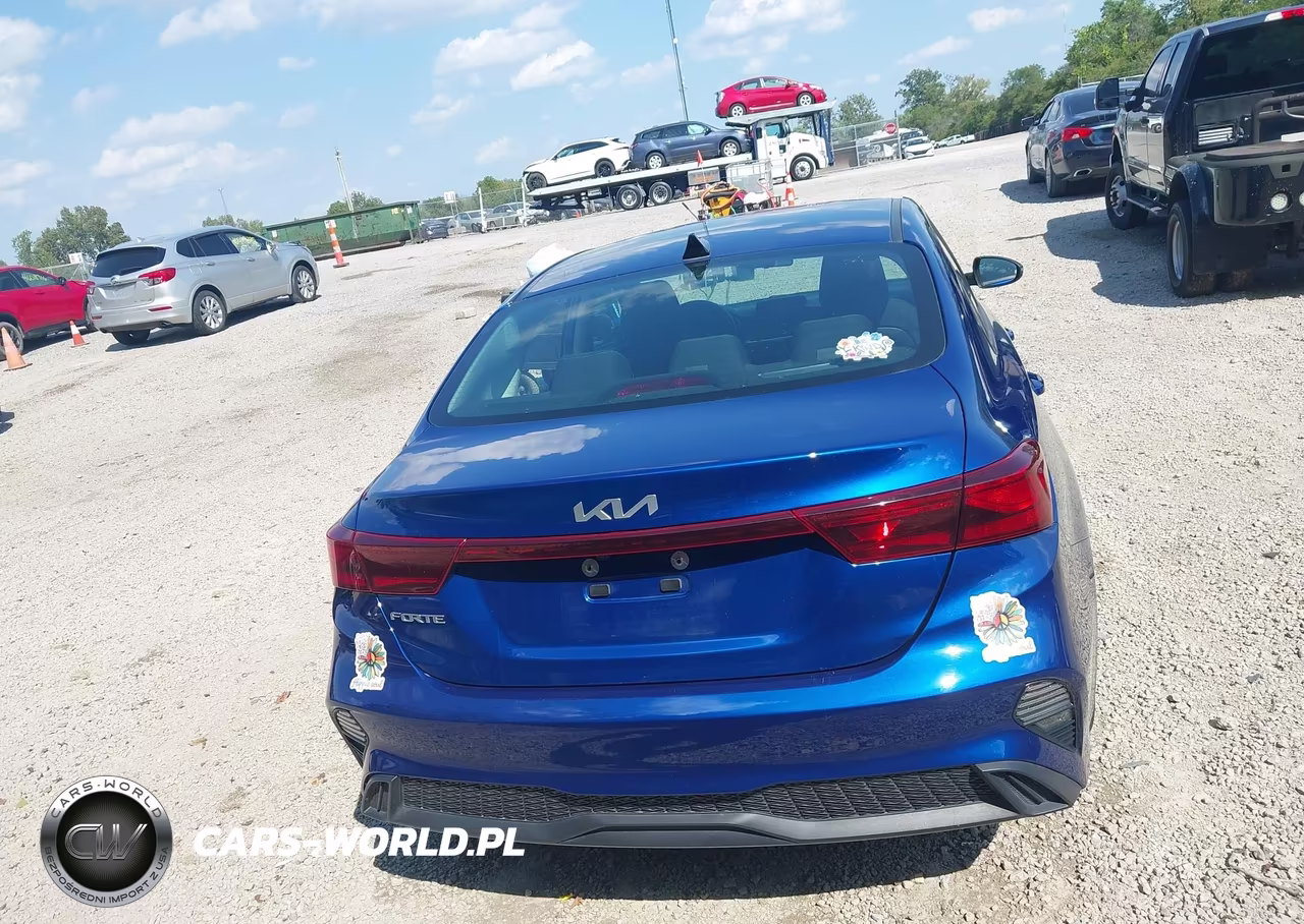 2024 Kia Forte Lxs VIN:3KPF24AD9RE736811 - 17