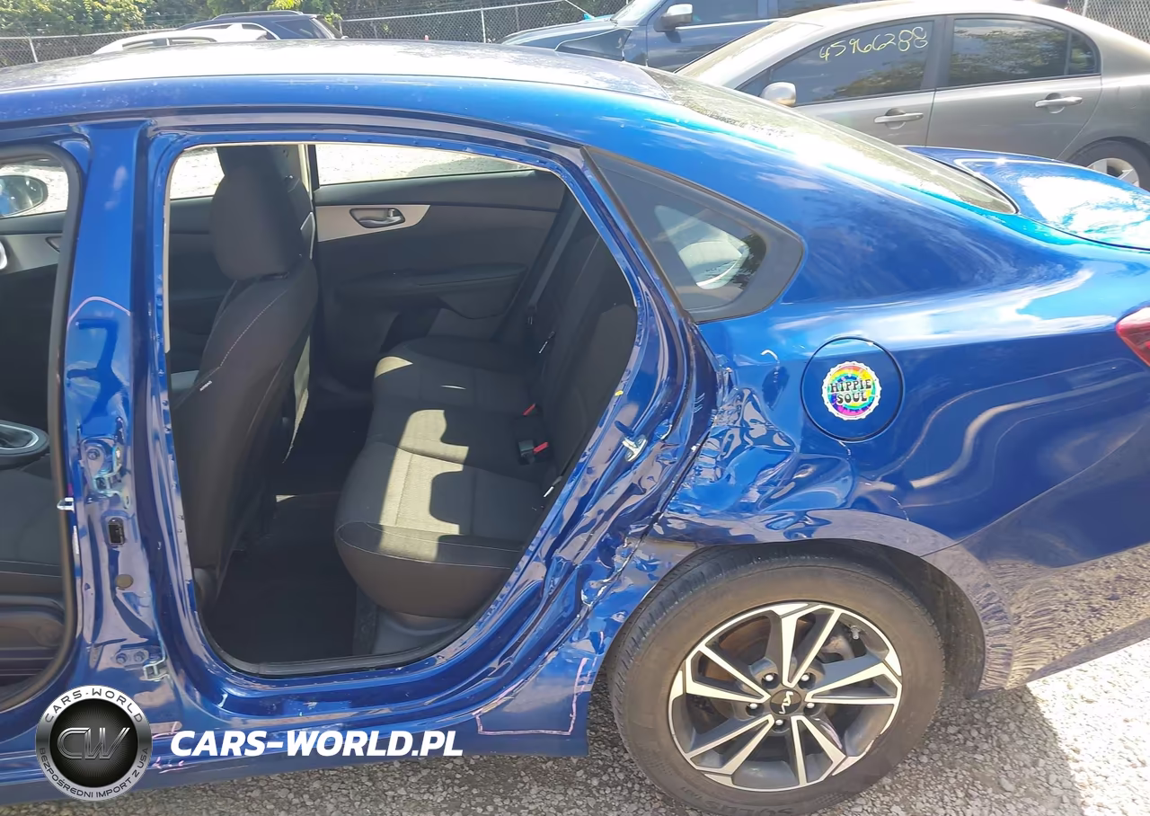 2024 Kia Forte Lxs VIN:3KPF24AD9RE736811 - 6