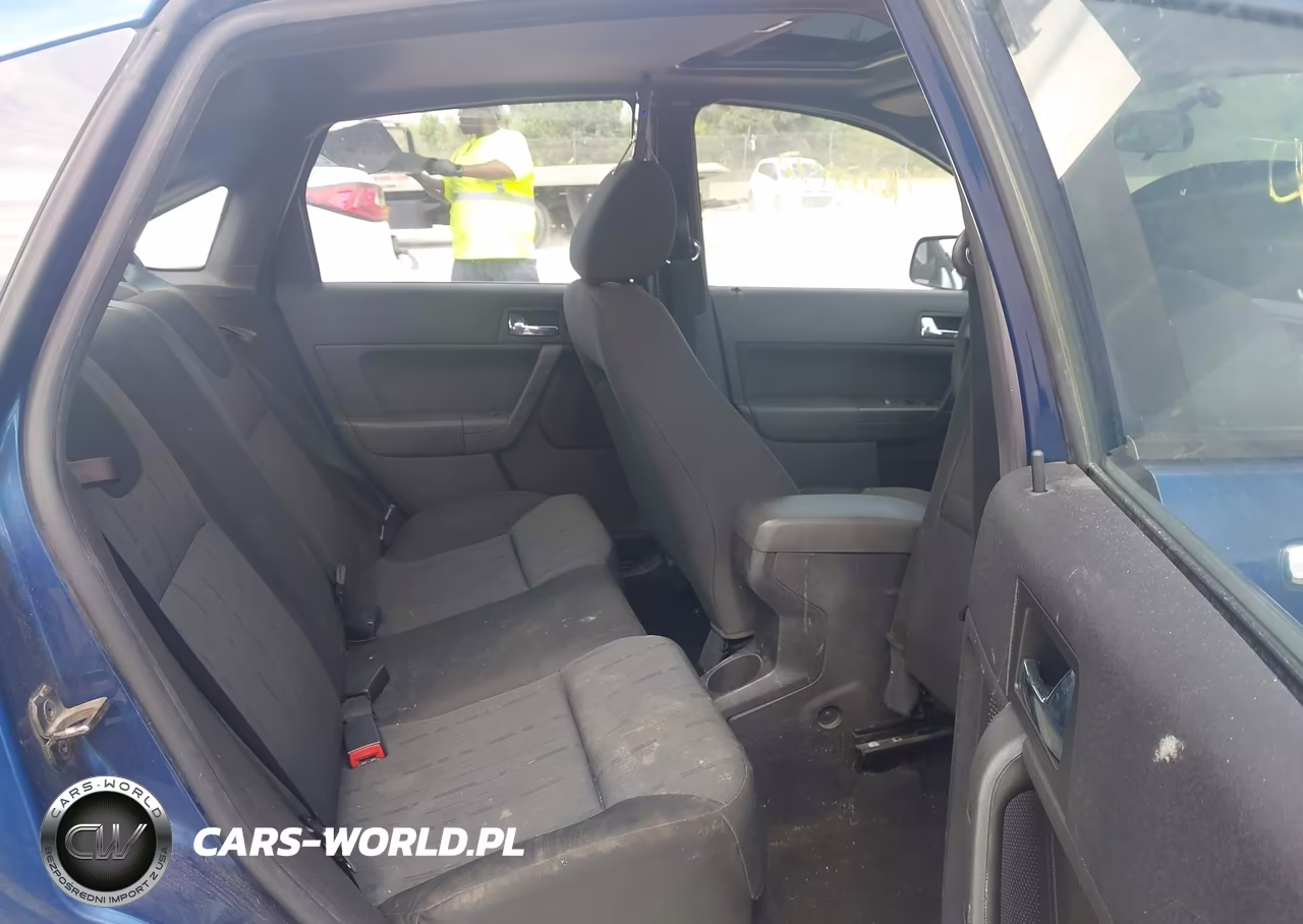 2008 Ford Focus Se-Ses VIN:1FAHP35N58W263345 - 8
