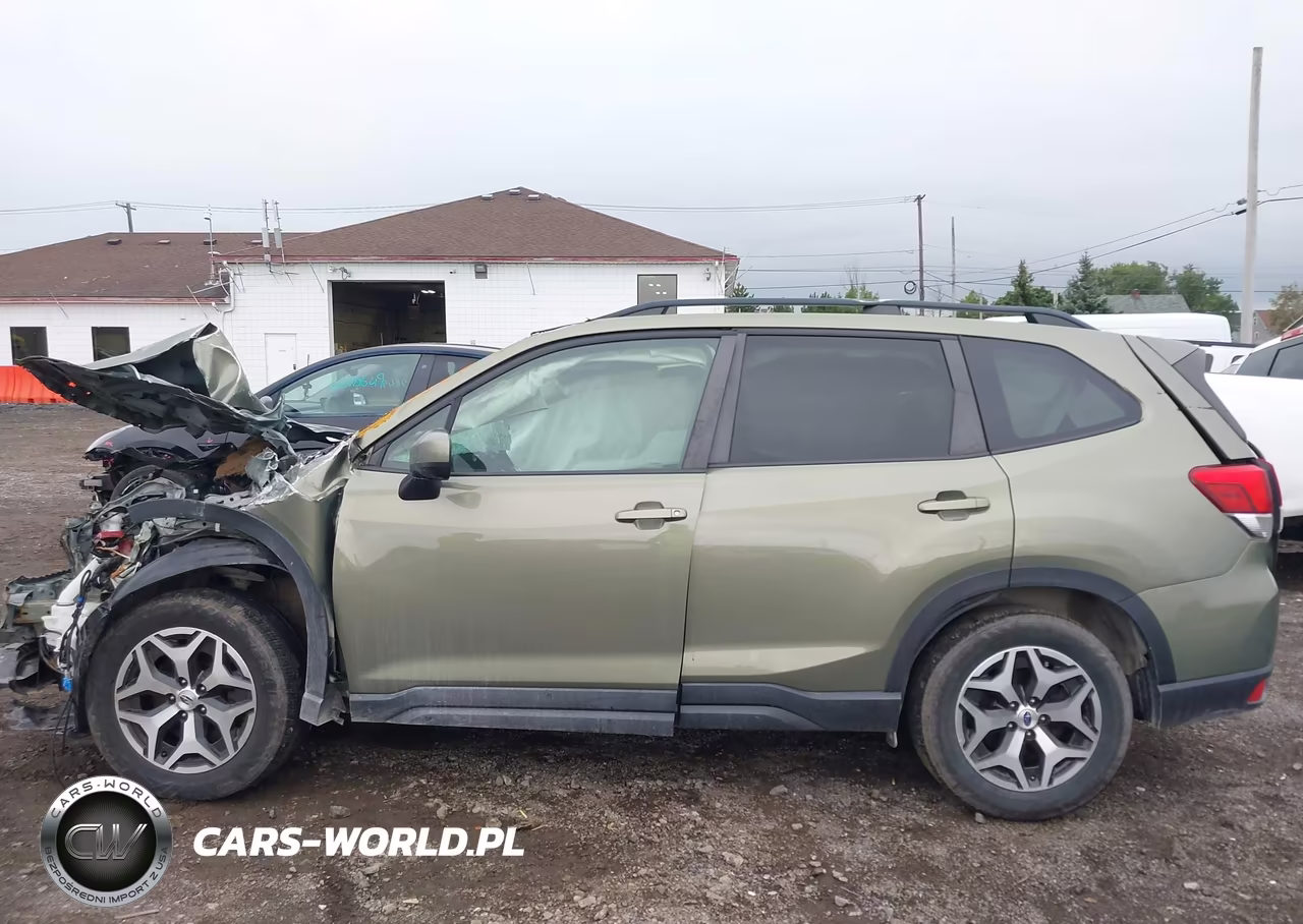 2019 Subaru Forester Premium VIN:JF2SKAEC9KH441014 - 15