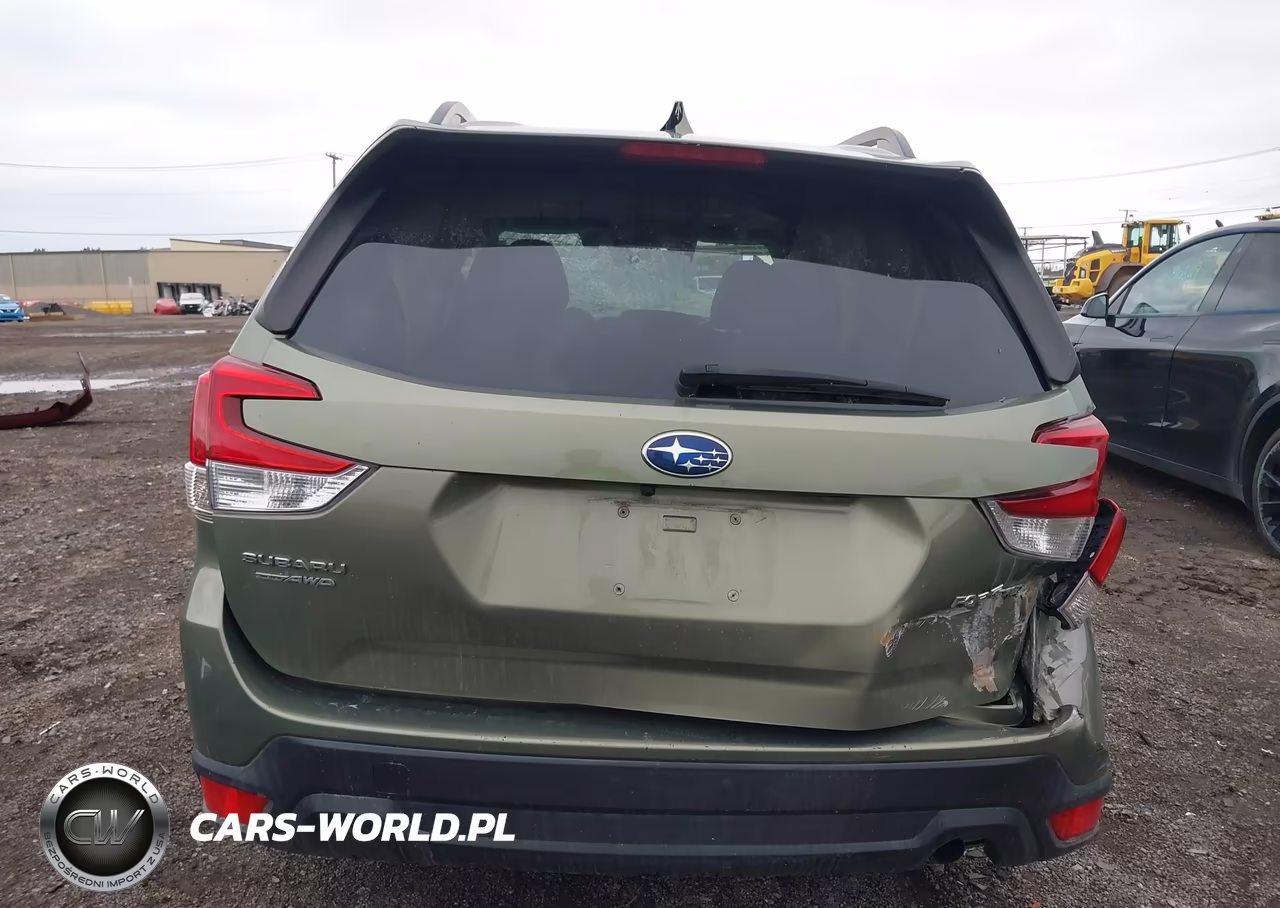 2019 Subaru Forester Premium VIN:JF2SKAEC9KH441014 - 17