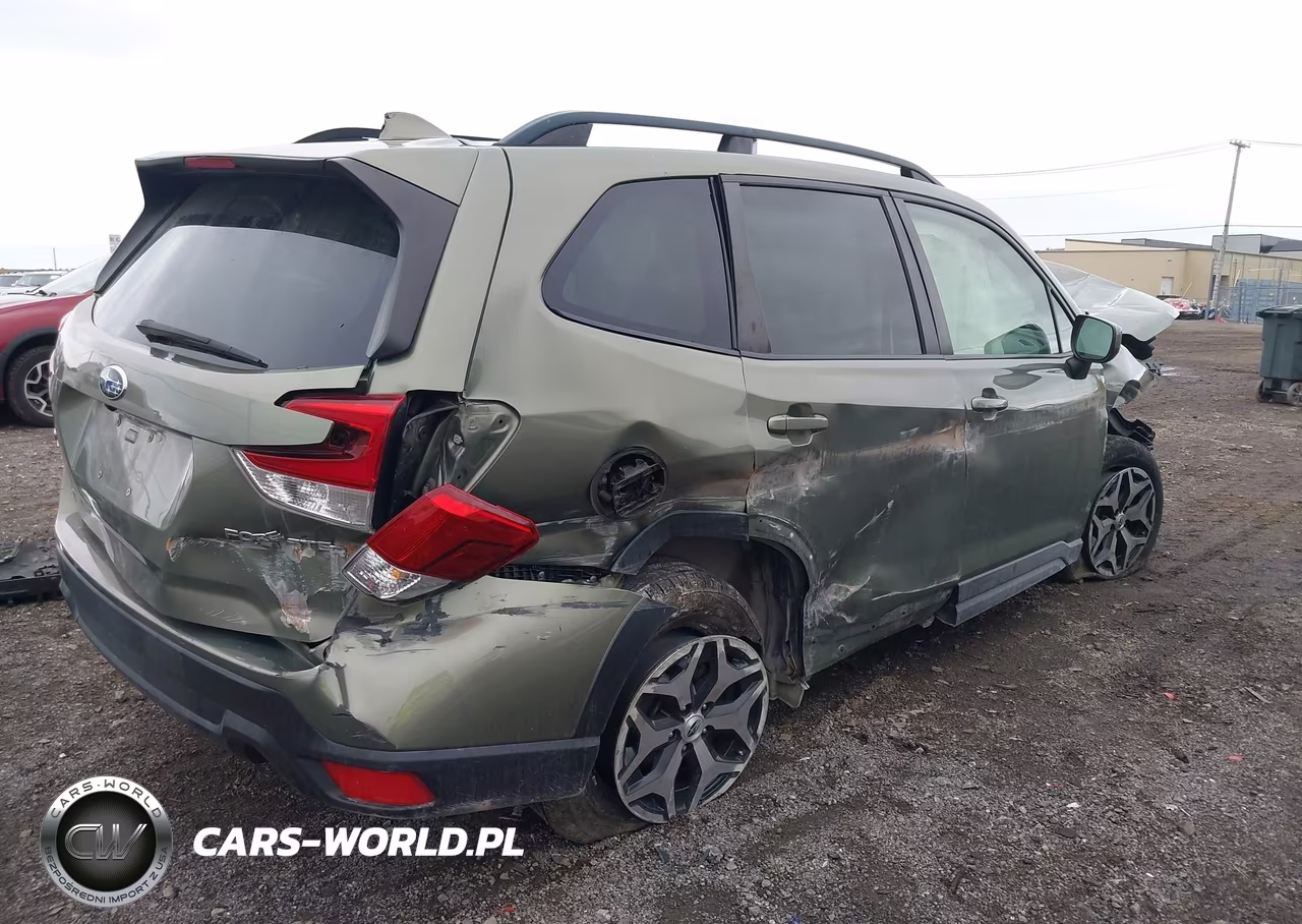 2019 Subaru Forester Premium VIN:JF2SKAEC9KH441014 - 4