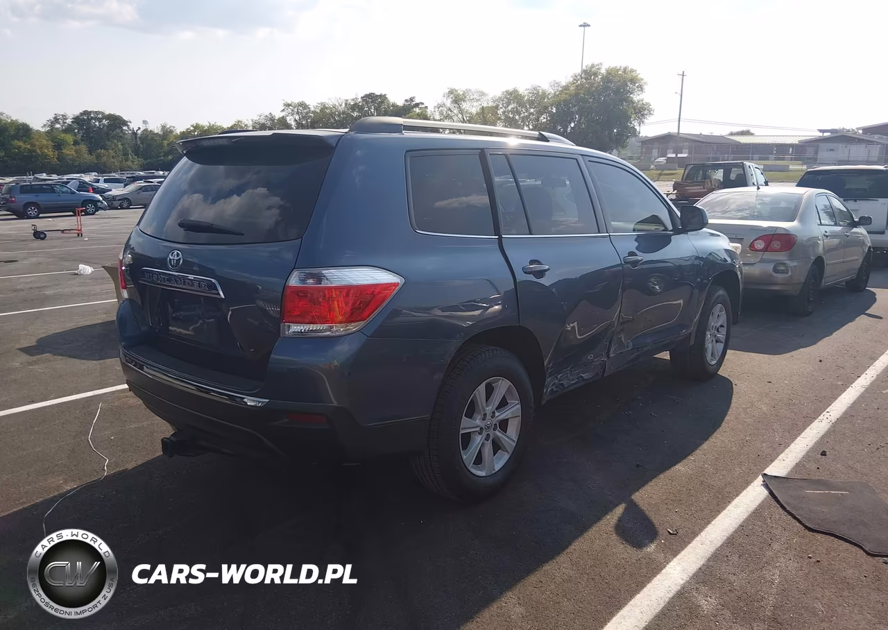 2013 Toyota Highlander VIN:5TDZA3EH5DS038377 - 4