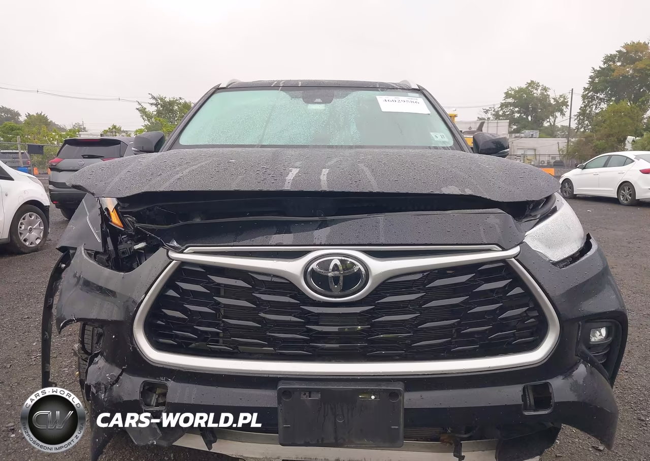 2022 Toyota Highlander Xle VIN:5TDHZRBH7NS586779 - 12