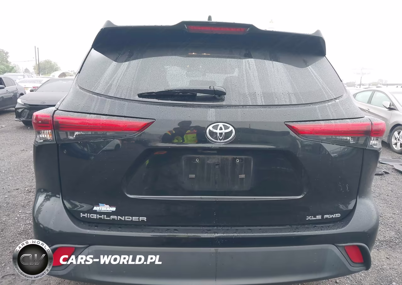 2022 Toyota Highlander Xle VIN:5TDHZRBH7NS586779 - 16