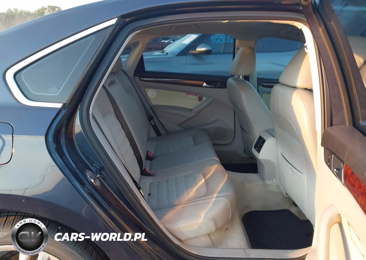 2013 Volkswagen Passat 2.0L Tdi Sel Premium VIN:1VWCN7A31DC026737 - 8