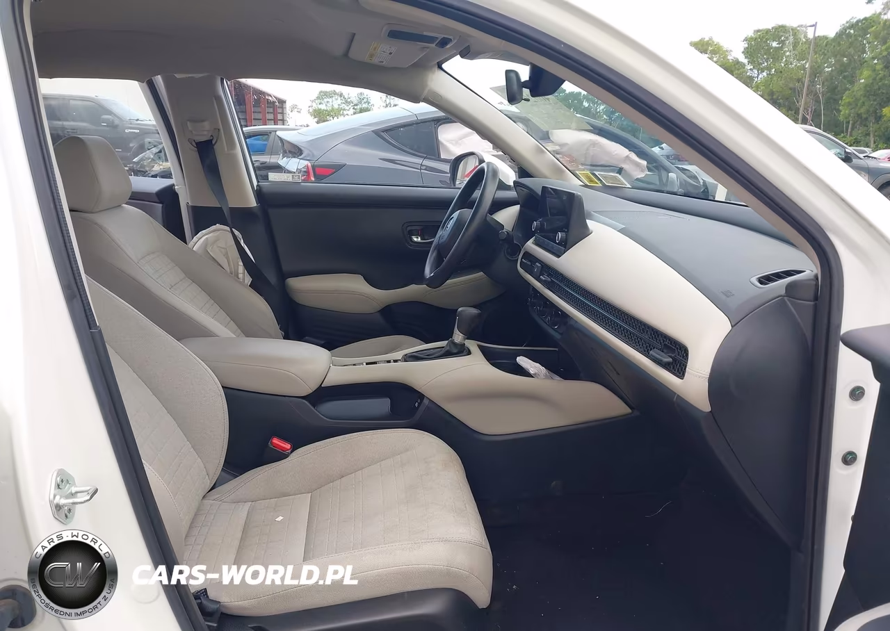 2023 Honda Hr-V Awd Lx VIN:3CZRZ2H3XPM727008 - 5