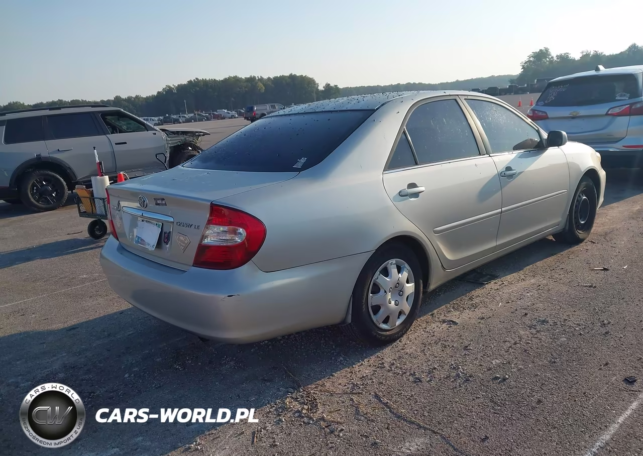 2002 Toyota Camry Le VIN:4T1BE32K92U017042 - 4