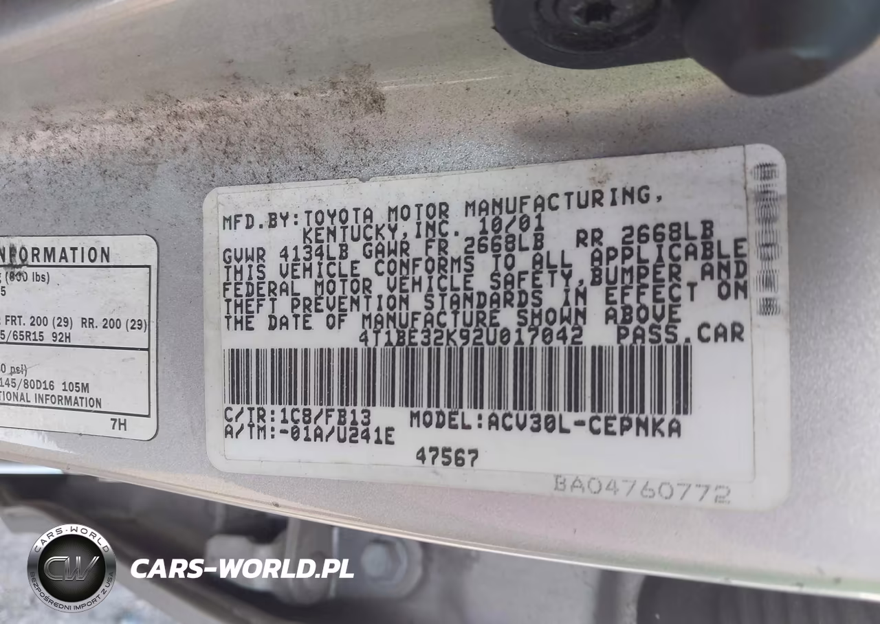 2002 Toyota Camry Le VIN:4T1BE32K92U017042 - 9