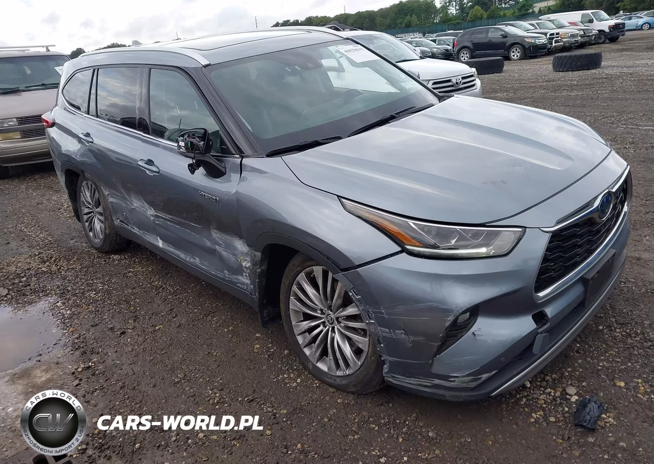 2021 Toyota Highlander Hybrid Platinum