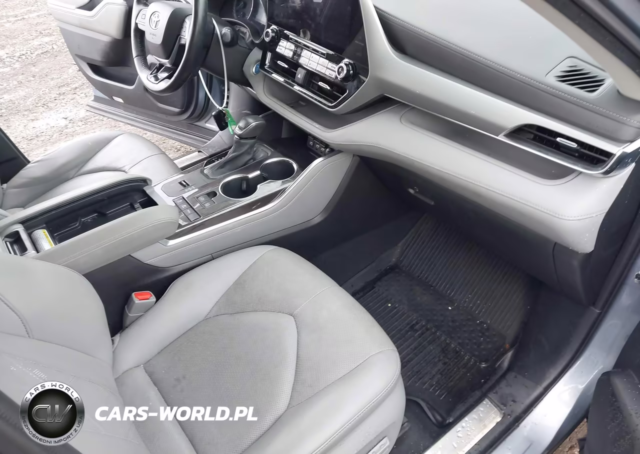 2021 Toyota Highlander Hybrid Platinum VIN:5TDEBRCH8MS048189 - 5