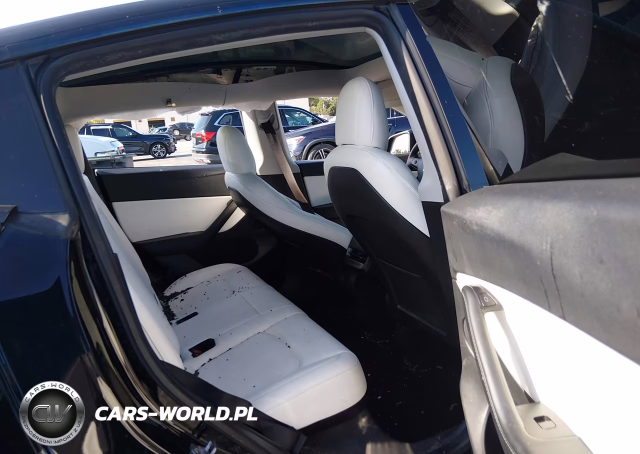 2021 Tesla Model Y Performance Dual Motor All-Wheel Drive VIN:5YJYGDEF7MF252709 - 8
