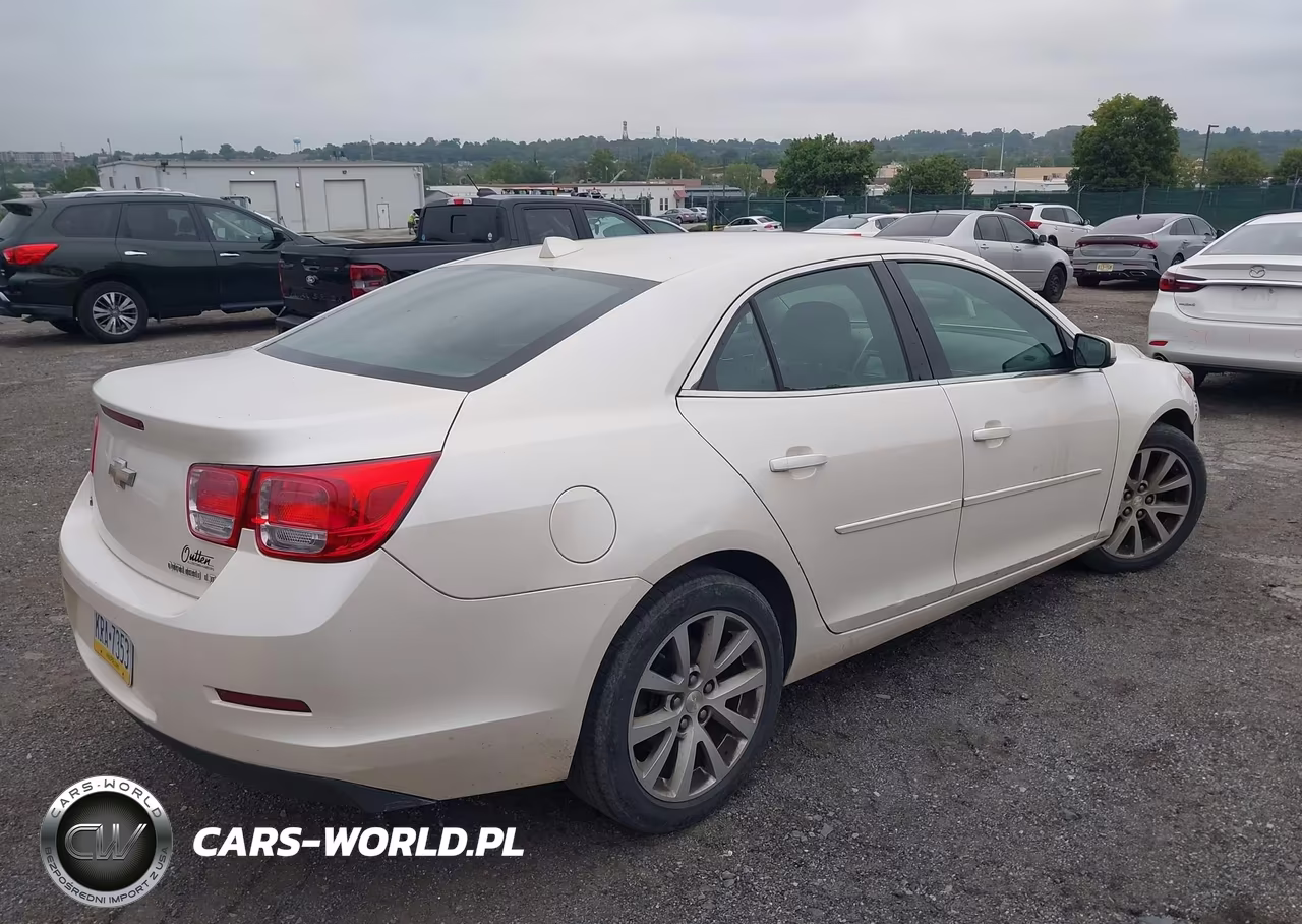 2014 Chevrolet Malibu 2Lt VIN:1G11E5SL1EF207858 - 4