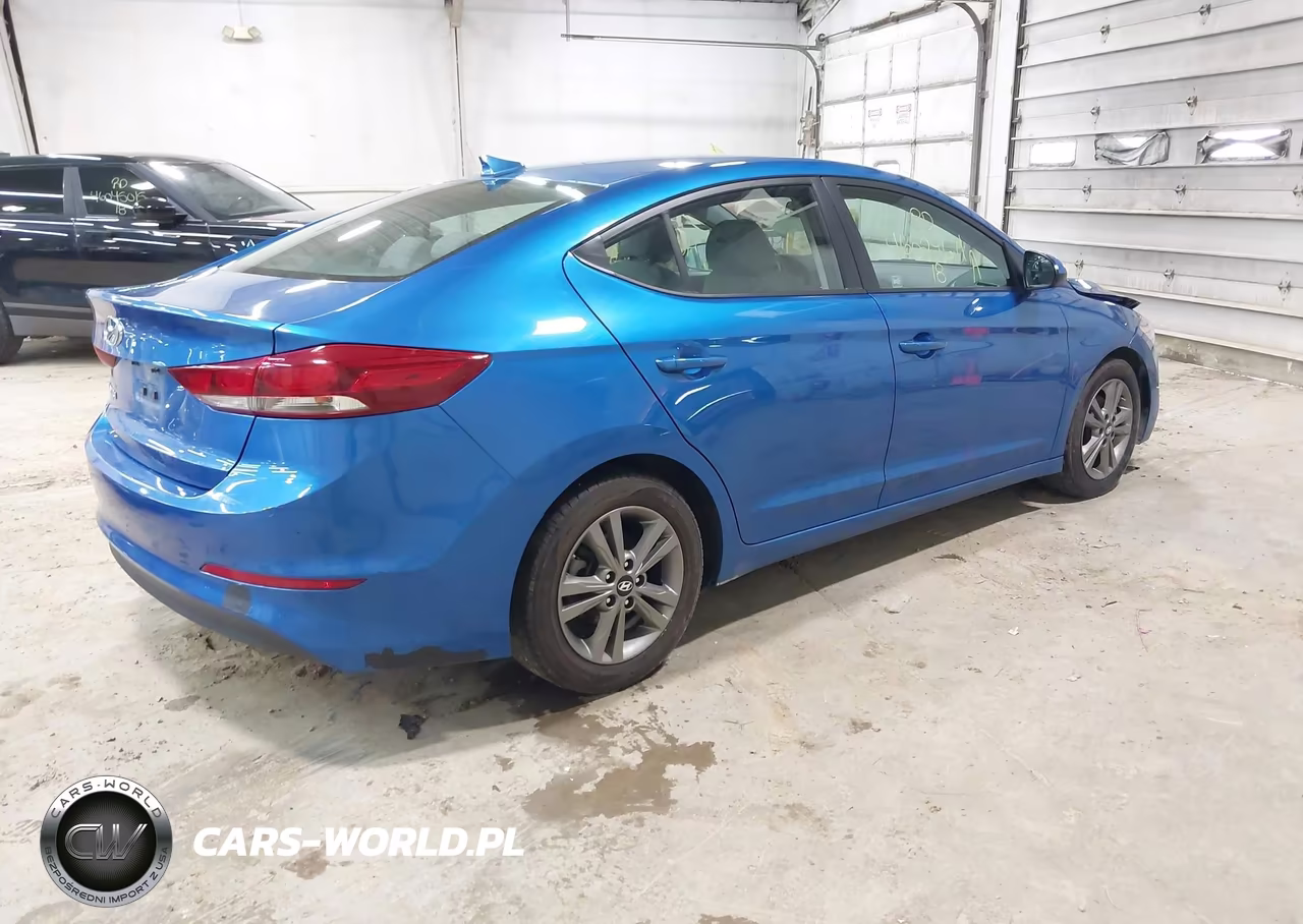 2018 Hyundai Elantra Sel VIN:5NPD84LF7JH396594 - 4