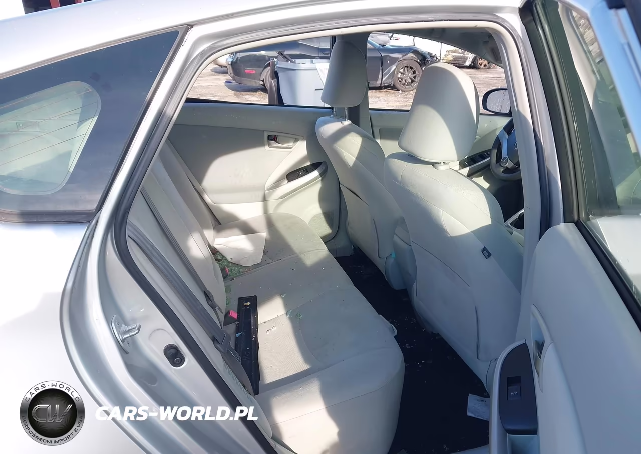2013 Toyota Prius Three VIN:JTDKN3DU0D0343602 - 8