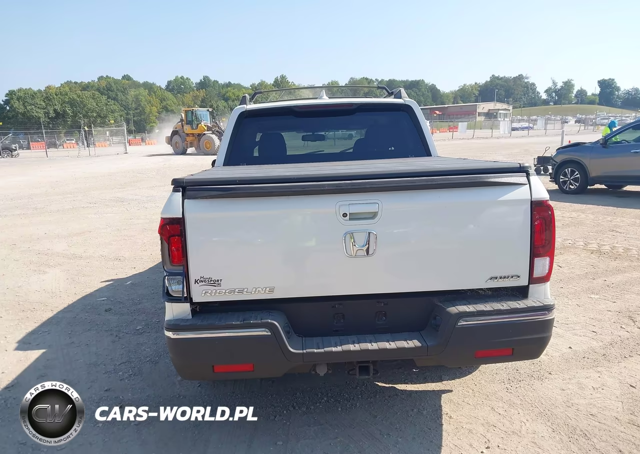 2017 Honda Ridgeline Rtl-T VIN:5FPYK3F60HB013460 - 16