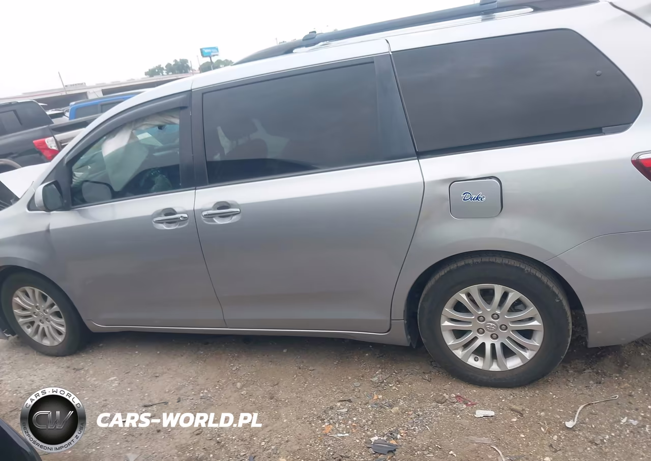 2017 Toyota Sienna Xle 8 Passenger VIN:5TDYZ3DC6HS844227 - 14