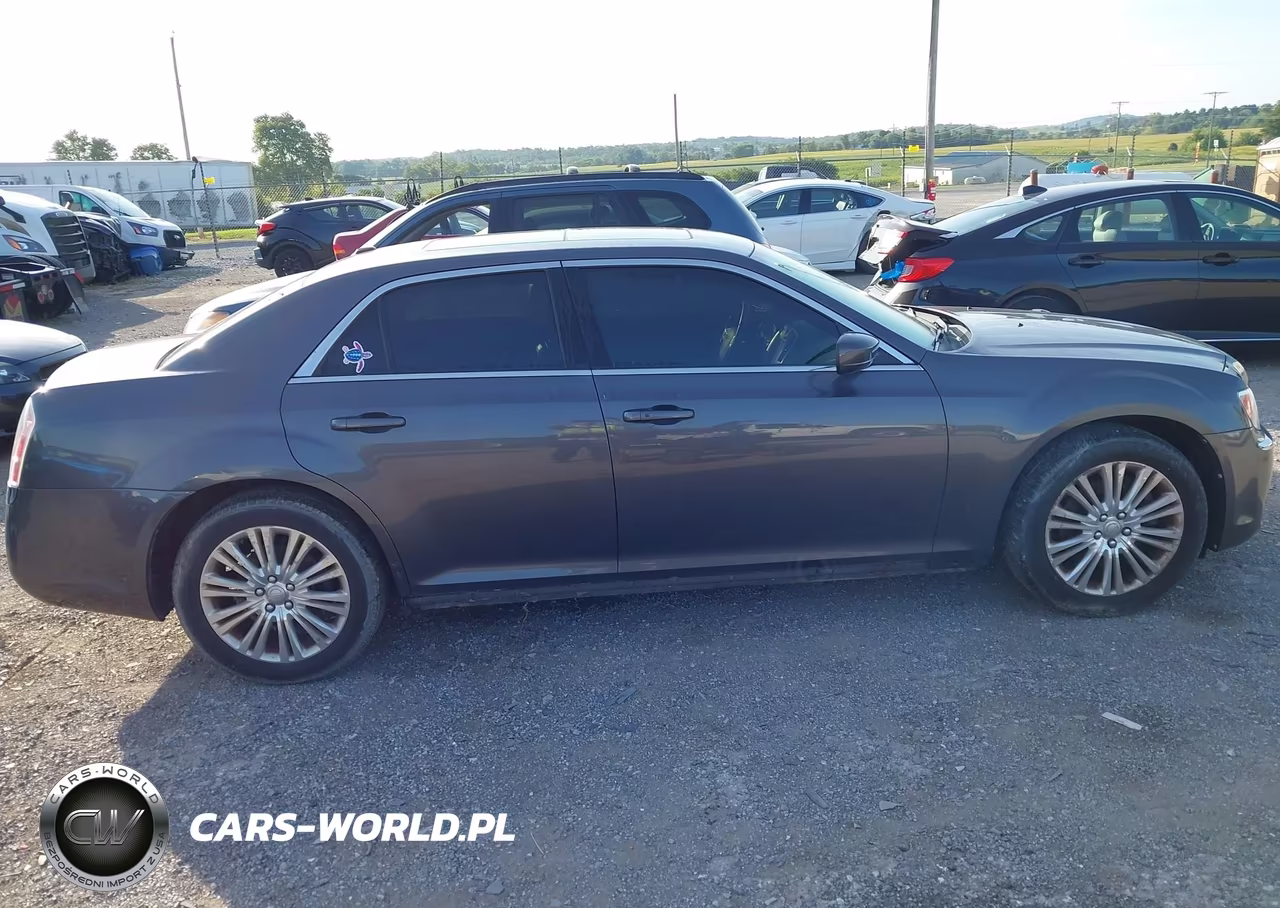 2014 Chrysler 300 VIN:2C3CCARGXEH157763 - 13