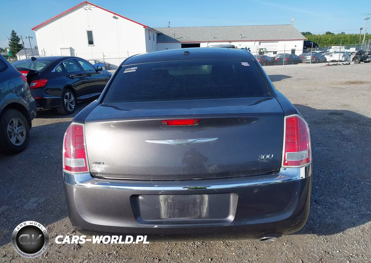 2014 Chrysler 300 VIN:2C3CCARGXEH157763 - 16