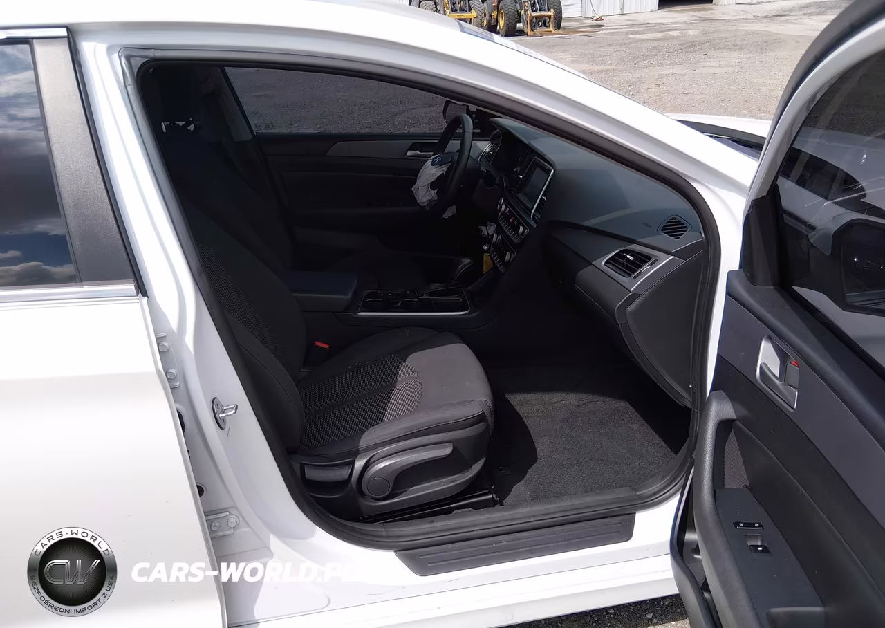 2018 Hyundai Sonata Sel VIN:5NPE34AF3JH603813 - 5