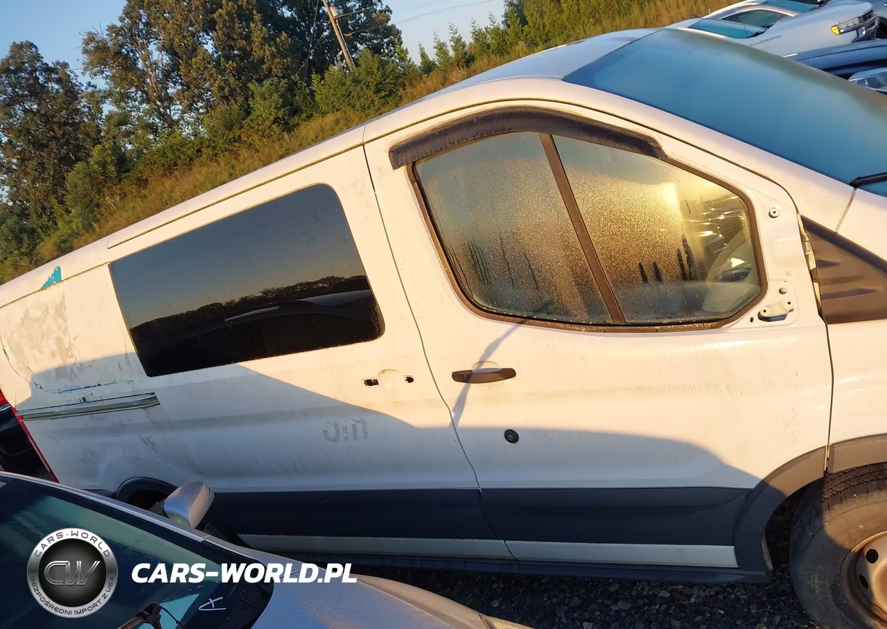 2015 Ford Transit-150 VIN:1FTNE1YMXFKA84815 - 12