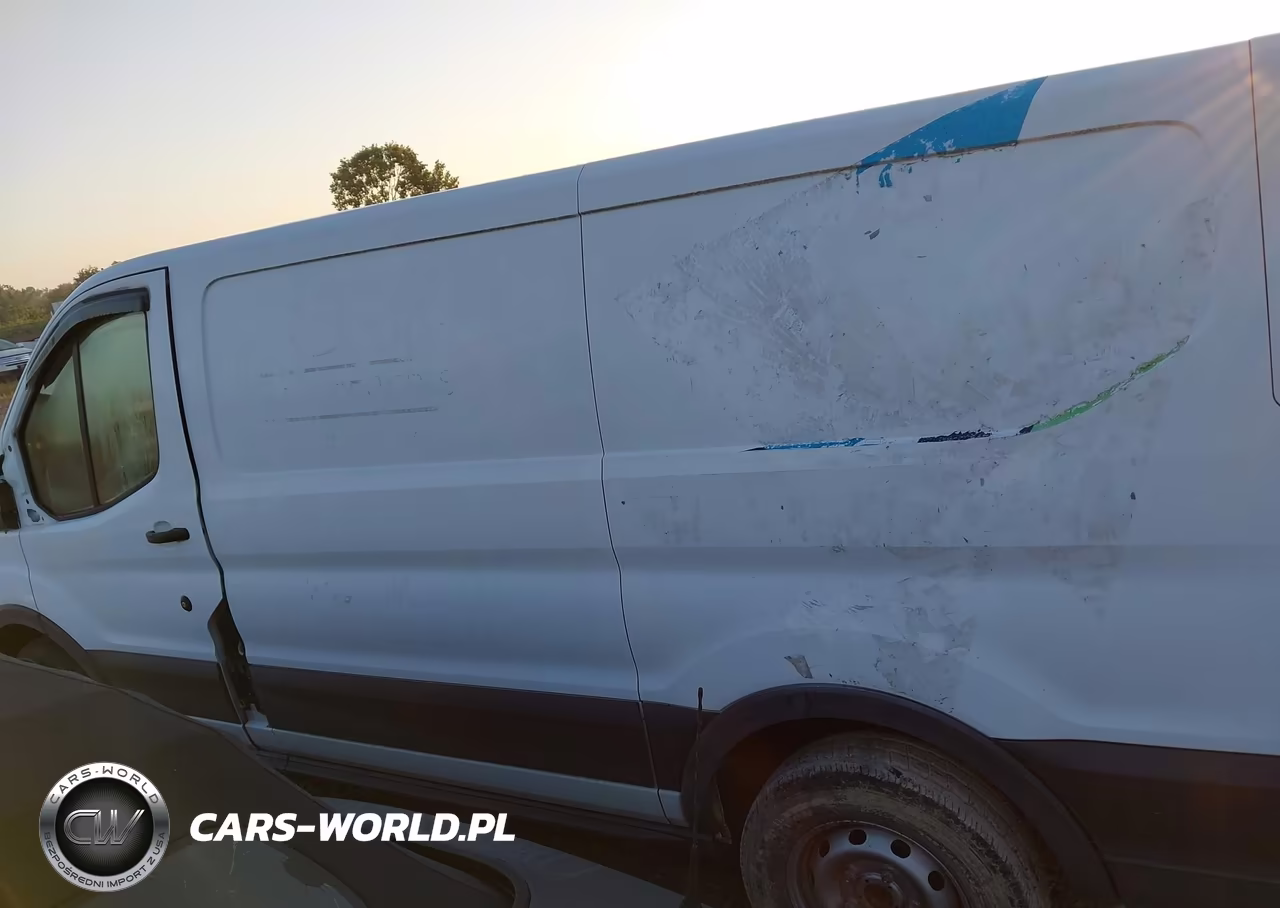2015 Ford Transit-150 VIN:1FTNE1YMXFKA84815 - 13