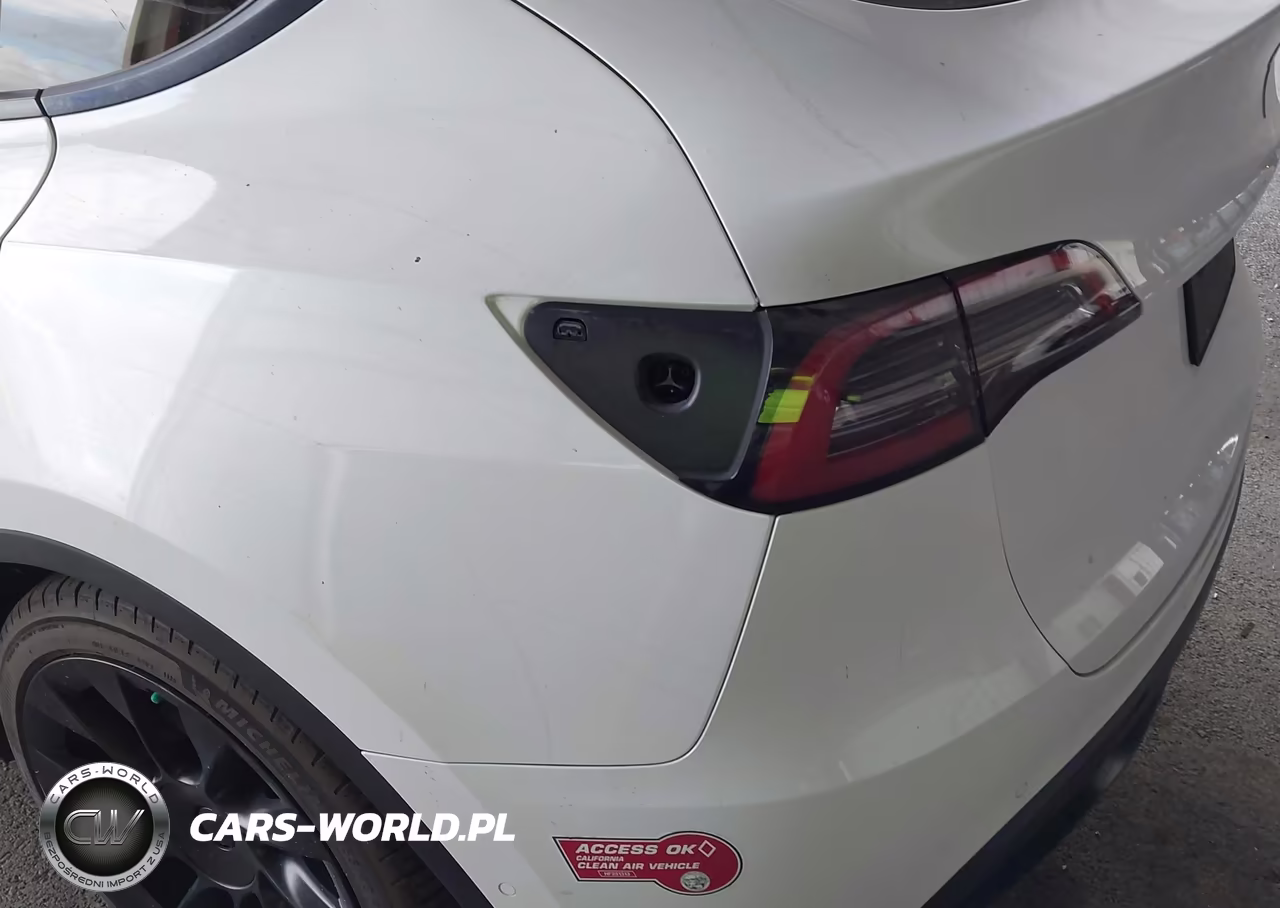 2022 Tesla Model Y Long Range Dual Motor All-Wheel Drive VIN:7SAYGDEE0NF487643 - 23